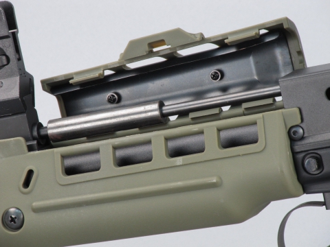 Пластиковое цевьё WE L85A2 GBB Пластиковое цевьё WE L85A2 GBB