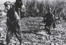 Патруль бойцов Z Company 45 Commando RM в горах Радфана (1963 г.)
